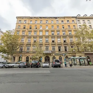 https://atlanta-apartment-is-in-the-heart-of-budapest.inbudapesthotels.com